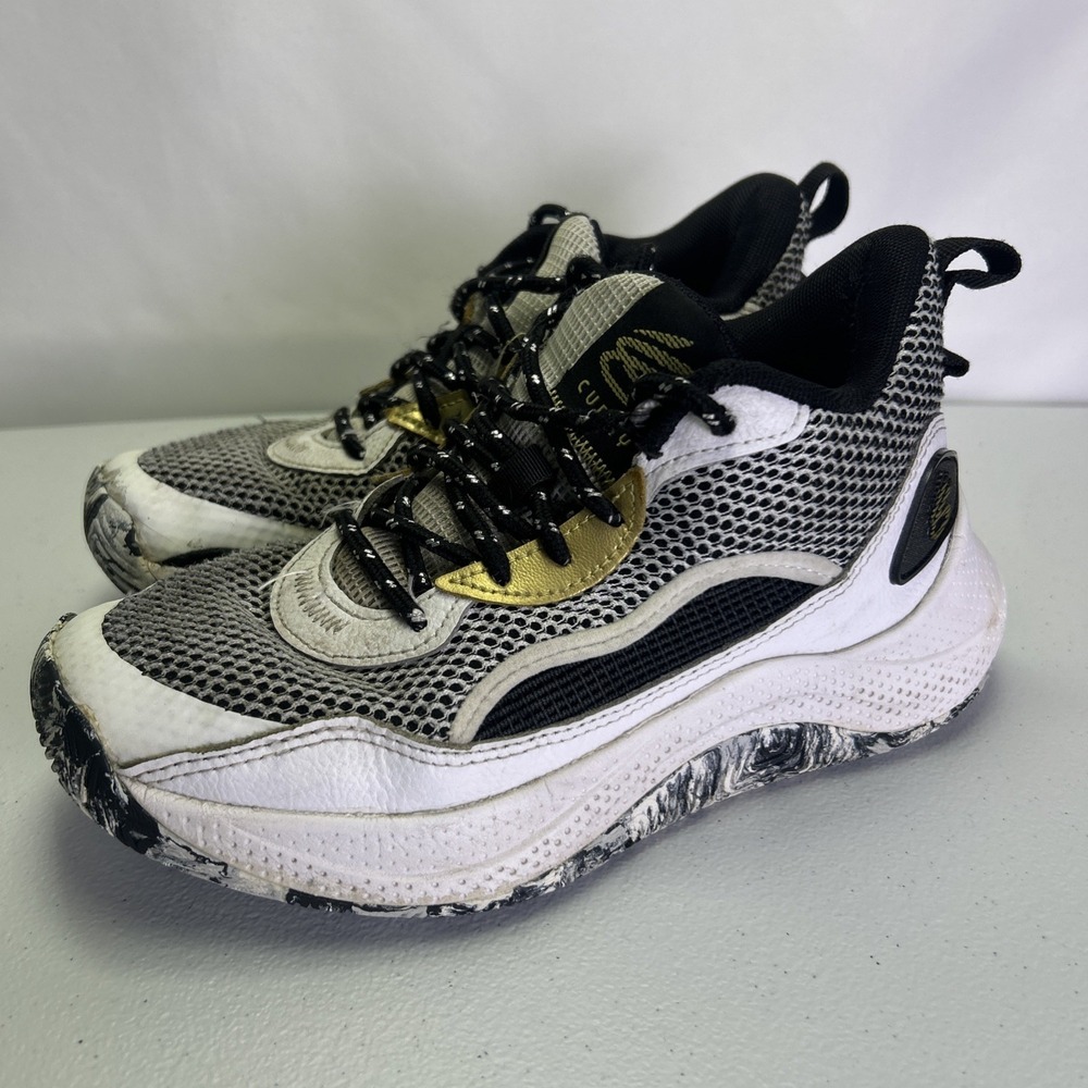Under Armour Curry 3Z 24 Kids Basketball Shoes‎ White Black Size 4Y 3027627-100